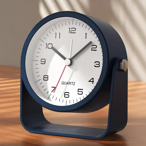 Vista 9 de AYRELY® Reloj despertador analógico pequeño de 3.5 pulgadas, funciona con pilas, bonito reloj de mesa con luz, ángulo ajustable para viajes, mesita