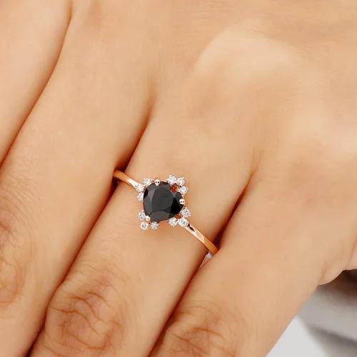 Vista 11 de Anillo de promesa de ónix negro con forma de corazón certificado con moissanita 1 pieza Calidad AAA