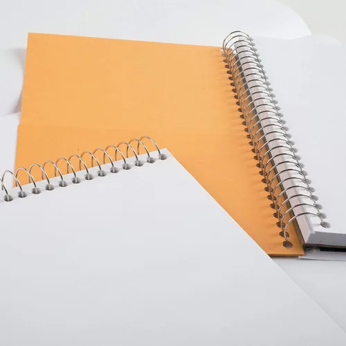 Vista 4 de Derwent Academy, papel, Heavyweight, topbound Sketch Book, 70 hojas, 9" x 12" (54964)