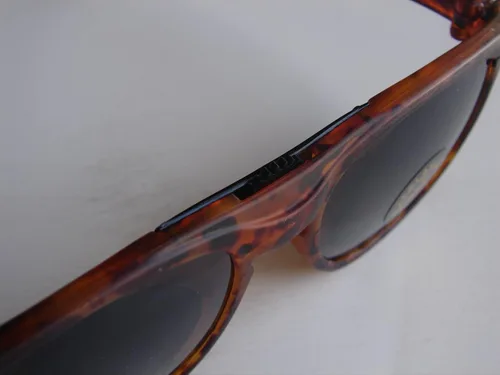 Vista 2 de Gafas de sol con forma de cuerpo