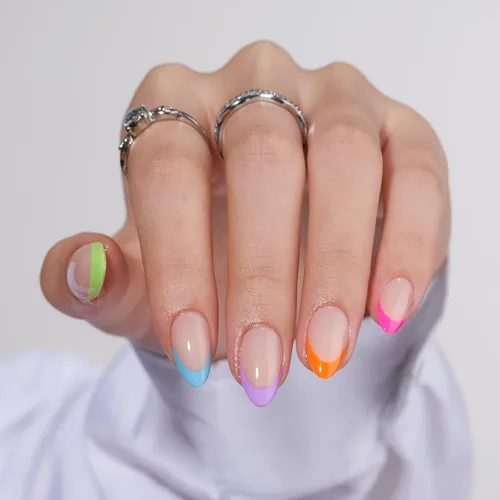 Vista 13 de BTArtbox Uñas Postizas Blancas Cortas a Presión - Uñas Postizas de Gel Suave en Forma de Almendra, Uñas Blancas con Pegamento para Uñas, Uñas