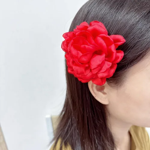 Vista 6 de Delicados broches de flores de peonía, delicados broches de gasa con rosas clásicas para bodas, fiestas, banquetes de baile para mujeres, elegantes