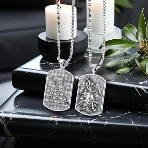 Vista 4 de Eusense San MiguelSan CristóbalSan BenitoSan JudaMedalla Milagrosa Virgen MaríaCrucifijo de JesúsSan JoséSan Antonio Collar con colgante
