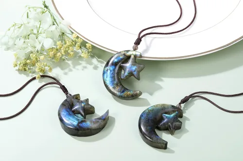 Vista 2 de Jovivi Collar de cristal de labradorita para hombres y mujeres, piedra preciosa natural tallada búho nueve colas zorro curativo piedra curativa