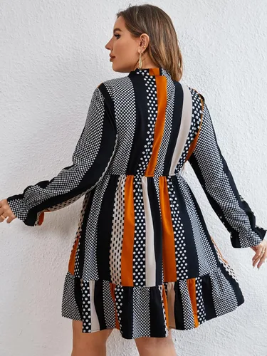 Vista 2 de MakeMeChic Vestido corto de manga larga a rayas con lunares y dobladillo con volantes para mujer, talla grande