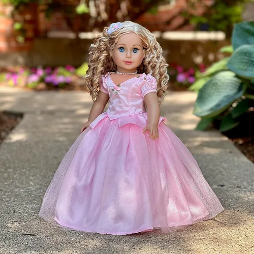 Vista 2 de Pretty Pink - Conjunto para muñecas de 18 pulgadas, juego de 4 piezas con vestido, tocado y collar, muñeca no incluida
