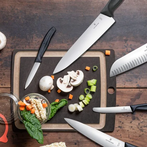 Vista 5 de Victorinox Cuchillo de chef suizo clásico de 8 pulgadas, acero inoxidable