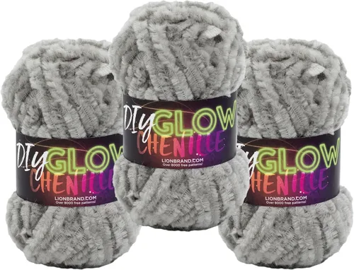 Vista 15 de Lion Brand Yarn Chenilla Resplandeciente DIY, Hilo Grueso, Glow Worm, 1 Paquete Gusano resplandor