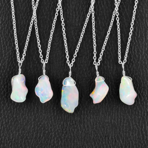 Vista 5 de Collar con colgante delicado de piedras preciosas crudas para mujer, piedra natal natural, joyería hecha a mano, cristal curativo de chakras, cadena