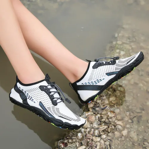 Vista 9 de Whatseaso Zapatos acuáticos para mujeres y hombres, de secado rápido, zapatos descalzos para buceo, natación, surf, aqua, caminar, playa, yoga