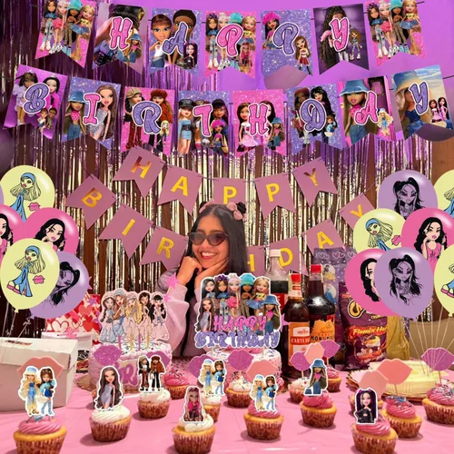 Vista 4 de Decoraciones de fiesta de cumpleaños de niña brat, suministros de fiesta temática de niña mocosa para niños y adultos con pancarta de feliz