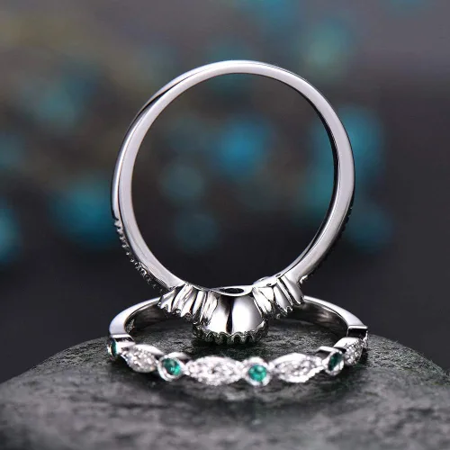 Vista 4 de Fashion - Juego de 2 anillos de plata de ley 925 con esmeralda natural, corte redondo, circonita cúbica, anillo de compromiso clásico de eternidad