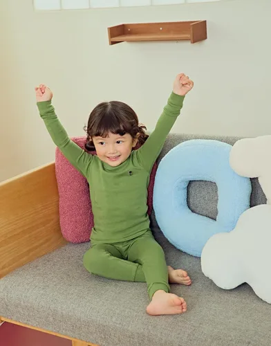Vista 3 de moimoln Pijama de algodón suave y liso de manga larga para bebés y niños, 6 meses a 5 años