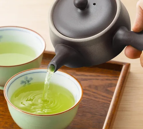 Vista 5 de Japanese Green Tea Co. Tetera japonesa de arcilla roja para té verde (9 onzas), tetera tradicional de arcilla fabricada en Tokoname con diseño