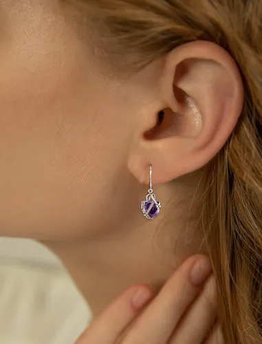 Vista 3 de Aretes colgantes de mariposa de plata de ley 925 con piedra natal de corazón infinito para mujer