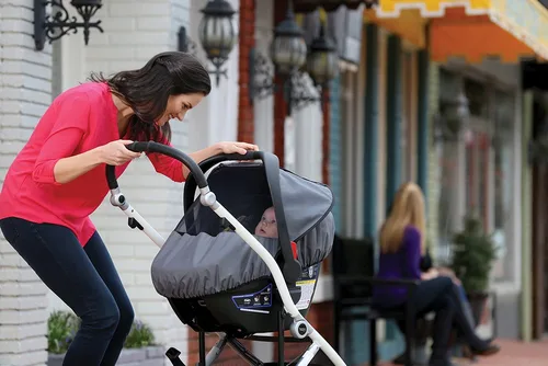 Vista 4 de Britax B-Covered funda para asiento de auto para todos los climas