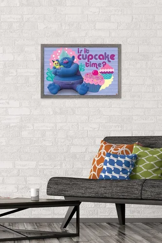 Vista 2 de Trends International DreamWorks Trolls - Cupcakes Wall Poster, 14.725" x 22.375", Barnwood Framed Version