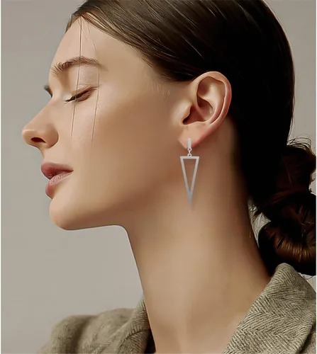 Vista 5 de WUWEIJIAJIA Aretes minimalistas de acero inoxidable punk plateado triangulares geométricos de gota dorados y negros rectangulares para mujeres