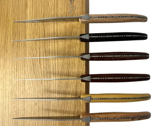 Vista 5 de Laguiole en Aubrac Juego de 6 cuchillos de carne de acero inoxidable mate totalmente forjados con asas de madera mixta