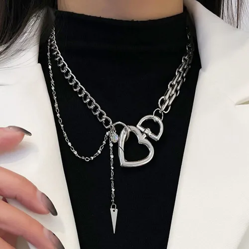 Vista 2 de Kercisbeauty Gargantilla de cadena gruesa con cierre de corazón plateado para mujeres y niñas, joyería punk