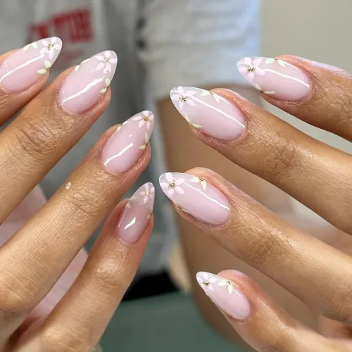 Vista 8 de Uñas postizas cortas en forma de almendra SWEKKE con punta francesa, uñas falsas con diseños de flores 3D en amarillo y rosa, uñas adhesivas