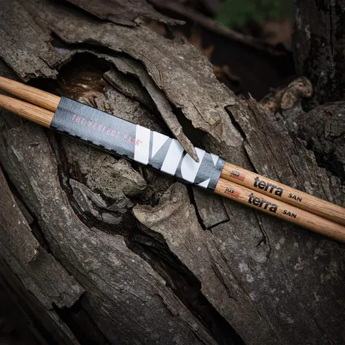 Vista 6 de Vic Firth 5ATN Terra - Baquetas de madera, punta de nailon, paquete de 4 pares