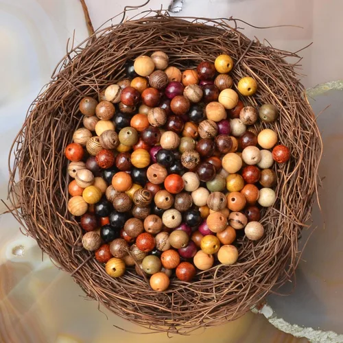 Vista 3 de MASSIVE BEADS - KIT de 960 cuentas de madera redondas sueltas mixtas naturales de 6 mm para hacer joyas, con hilo e agujas (12 de madera, 6 mm)