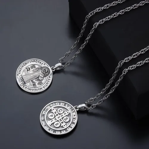 Vista 2 de Odinstone Collar de plata de ley 925 con medalla de San MiguelSan CristóbalSan BenitoCrucifijo de JesúsSan UrielArcángel Rafael para hombres