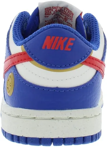 Vista 922 de Nike Kid's Dunk Low Sneaker