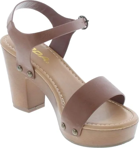 Vista 7 de Soda CHIVAS Women's Bold Buckles Studded Wedge Sandal