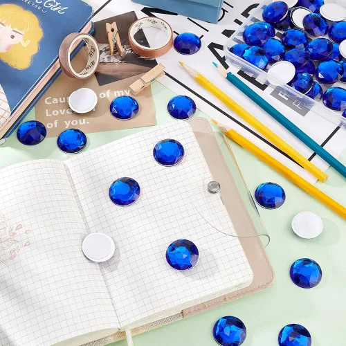 Vista 5 de FINGERINSPIRE 50 piezas de diamantes de imitación acrílicos redondos de 0.984 in con parte trasera plana de color azul, autoadhesivas, gemas