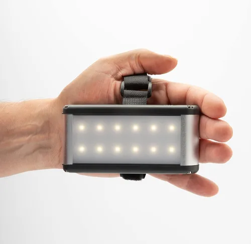 Vista 9 de S.O.L. Venture 2600 - Luz recargable con banco de energía