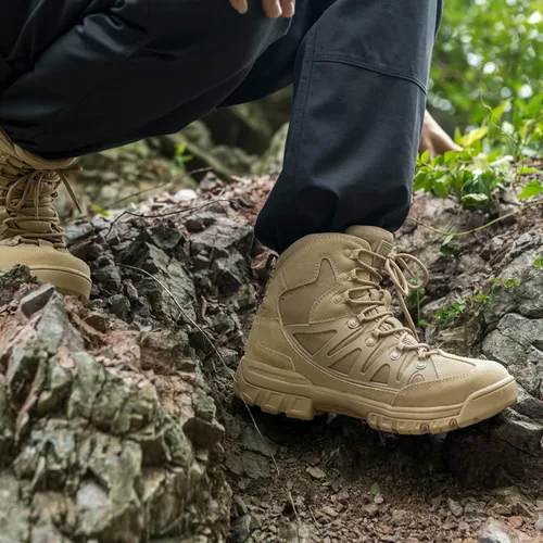 Vista 7 de FREE SOLDIER Botas de senderismo tácticas impermeables ligeras para hombre, botas militares de combate, botas de trabajo