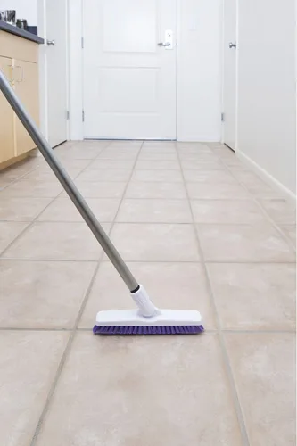 Vista 2 de Set Fuller Tile Grout E-Z Cepillo & Mango de acero telescópico.