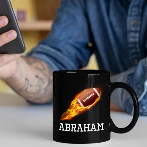 Vista 5 de Taza de café de fútbol personalizada con nombre, regalos para hombres, mujeres, amantes del fútbol, taza de cerámica negra personalizada de 11 onzas