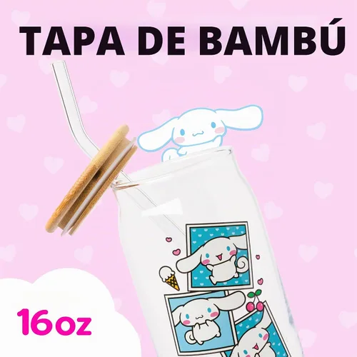 Vista 2 de Silver Buffalo Sanrio - Vaso de vidrio de Hello Kitty y sus amigos con polaroids de Cinnamonroll, con tapa de bambú y sorbete de vidrio, 16 onzas