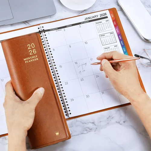 Vista 2 de Agenda mensual 2026 – Calendario 2026 / planificador de 12 meses con piel sintética, 8.86" x 11.4", enero 2026 a diciembre de 2026, 15 páginas