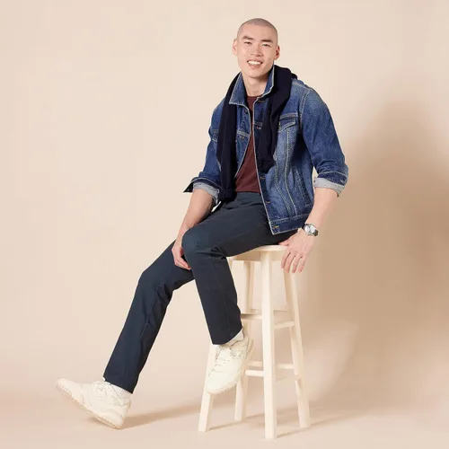 Vista 5 de Tienda Essentials Pantalón chino ajustado resistente a las arrugas, sin pinzas, para hombre