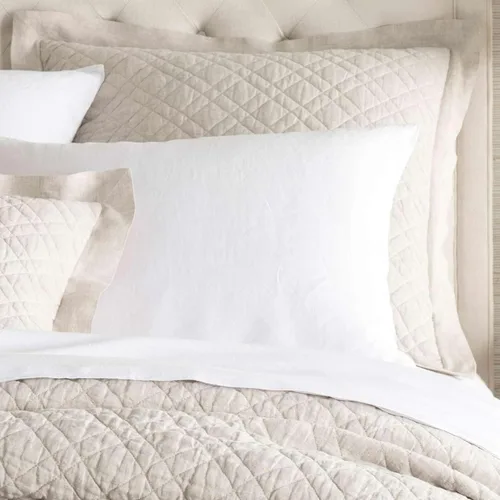 Vista 9 de Pine Cone Hill Washed Linen Quilted Sham Marfil