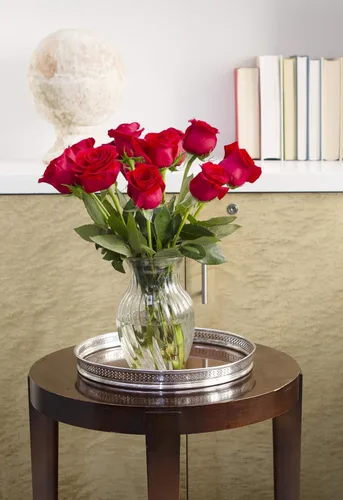Vista 5 de KaBloom - Ramo de 12 Rosas Rojas con Jarrón Flor fresca para entrega Rojo