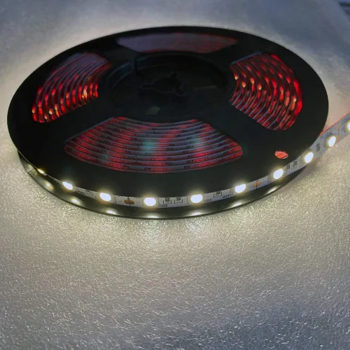 Vista 2 de NovaBright - Tira de luces LED de grado comercial - Iluminación de cinta flexible fácil de instalar con tiras adhesivas profesionales 3M - Regulable