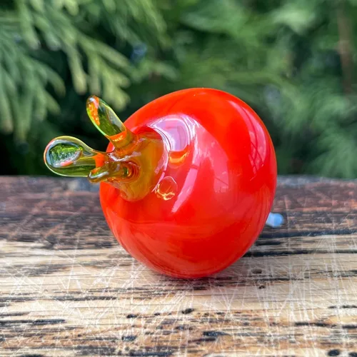 Vista 7 de Figura de rábano de vidrio – Escultura vegetal roja soplada a mano – Miniatura de vidrio fundido – Regalo único para el día del padre, decoración