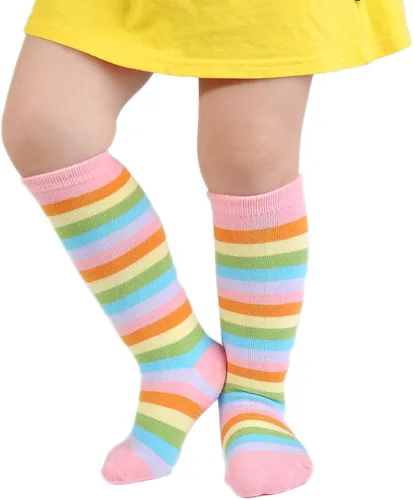 Vista 5 de EPEIUS Calcetines altos a la rodilla con rayas arco iris para bebé, medias de tubo antideslizantes, calcetines de fútbol para niños pequeños y niños