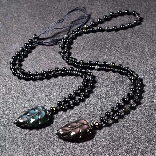 Vista 7 de Collar de yuk yip de hoja de cristal de obsidiana de arcoíris natural con cadena ajustable, Gema, obsidiana