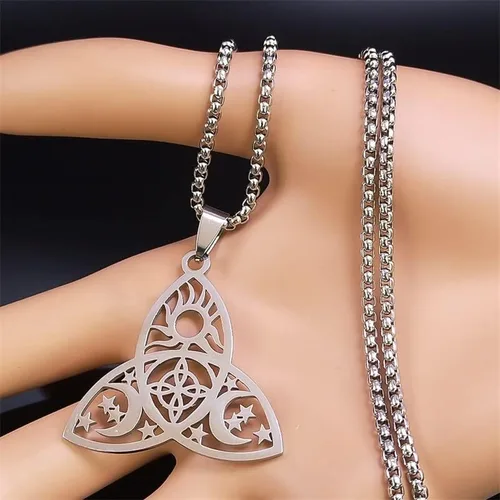 Vista 2 de Witch Triple Moon Goddess Pentagram Celtic Knot Necklace Stainless Steel Pagan Mysterious Jewelry Collar De Acero Inoxidable