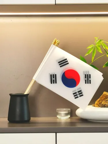 Vista 4 de Bandera de palo de Corea del Sur, mini banderas coreanas de mano, pequeña bandera de Corea del Sur de 5 x 8 pulgadas, paquete de 12, suministros