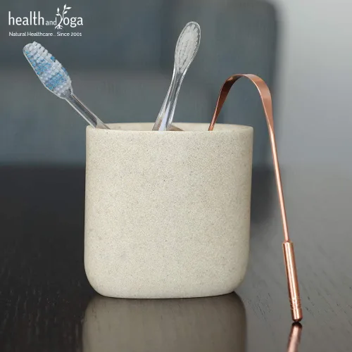 Vista 9 de HealthAndYoga™ qSwipe - Raspador limpiador de lengua de cobre, agarre higiénico, no sintético, limpiador de cepillo de lengua (cobre, paquete de 1)