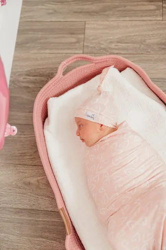 Vista 4 de Copper Pearl Gorro de bebé con nudo superior elástico suave Sweetie