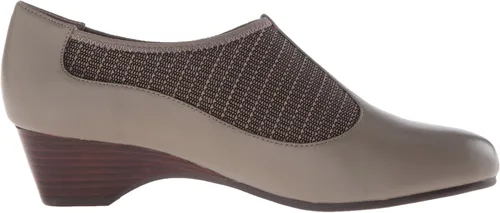 Vista 6 de Bella Vita Women's Petra Flat