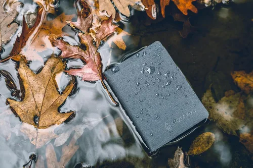 Vista 9 de Skog Å Kust Cartera impermeable flotante Plånbok